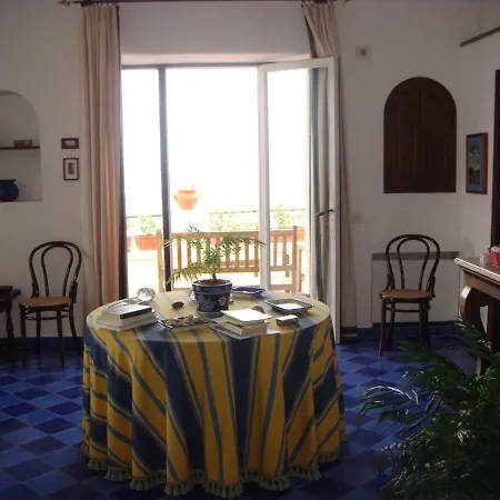 Le Tuie Villa Capri
