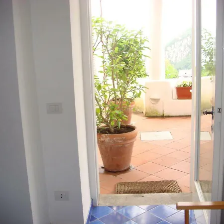 Le Tuie Villa *