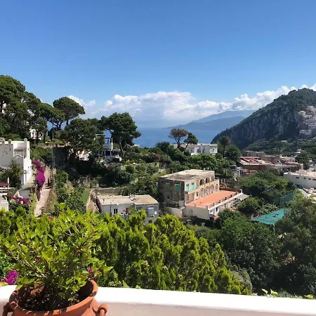 Le Tuie Villa