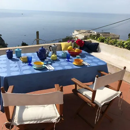 Le Tuie Villa *