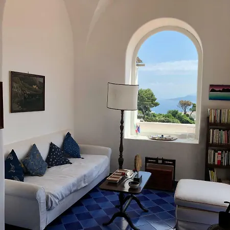 Le Tuie Villa
