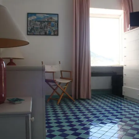 Le Tuie Villa